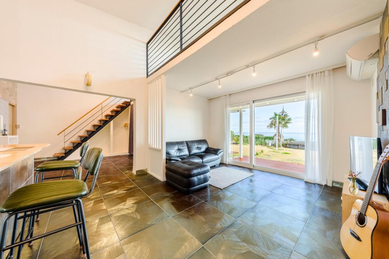 Jeju Turning Point Pension Seogwipo Exterior foto