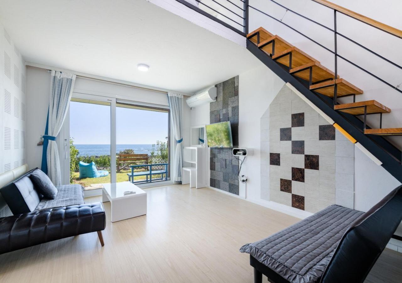 Jeju Turning Point Pension Seogwipo Exterior foto